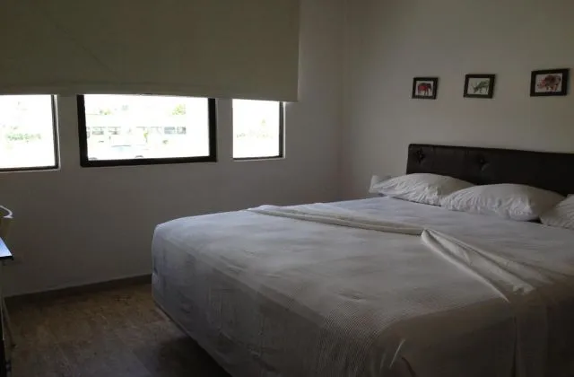 Hotel Tropicana Santo Domingo room bed king size
